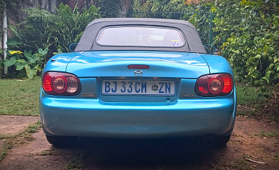 2003 - Mazda MX5 NB2 1.8i 6 speed MT (Gertruida Jooste)