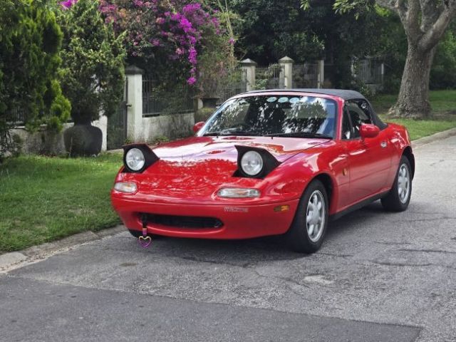 1992 - Mazda MX5 NA (Isabella Valkhoff)