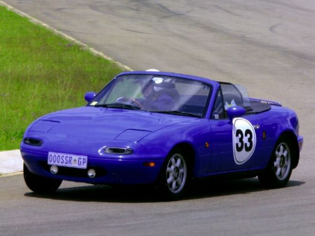 1990 - Mazda MX5 NA (Stuart  Richardson)