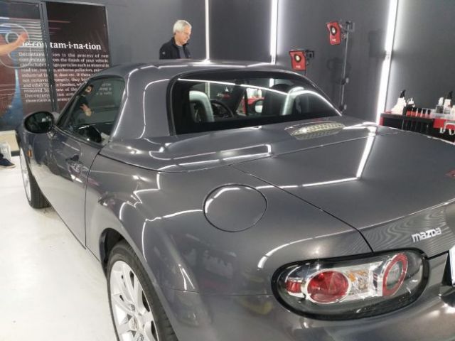 2008 - Mazda MX5 NC (Emile Scholtz)